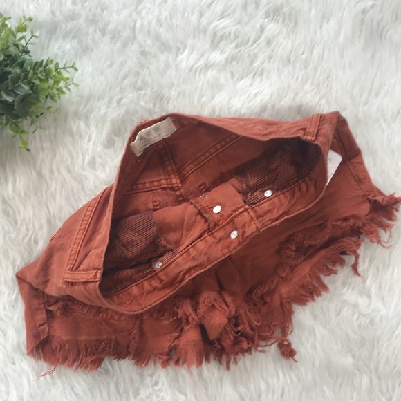 NWT Free People Soft And Relaxed Cutoffs - Picture 5 of 5